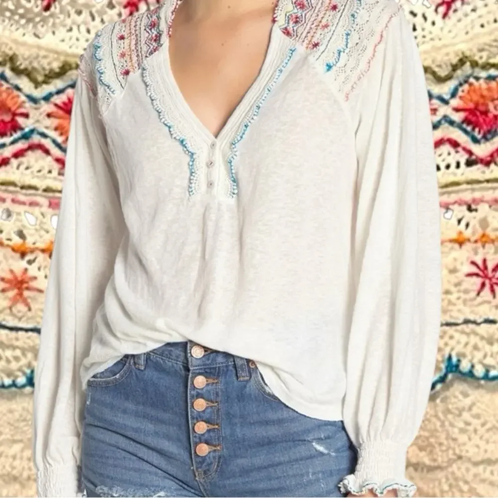 Free People NWOT Siesta Fiesta Crochet Embellished White Top Size Small